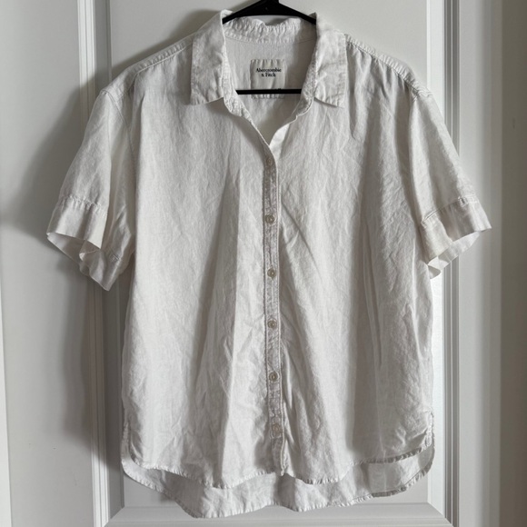 Abercrombie & Fitch Tops - Women’s Abercrombie & Fitch White Linen Blend Button Down Shirt Size Medium